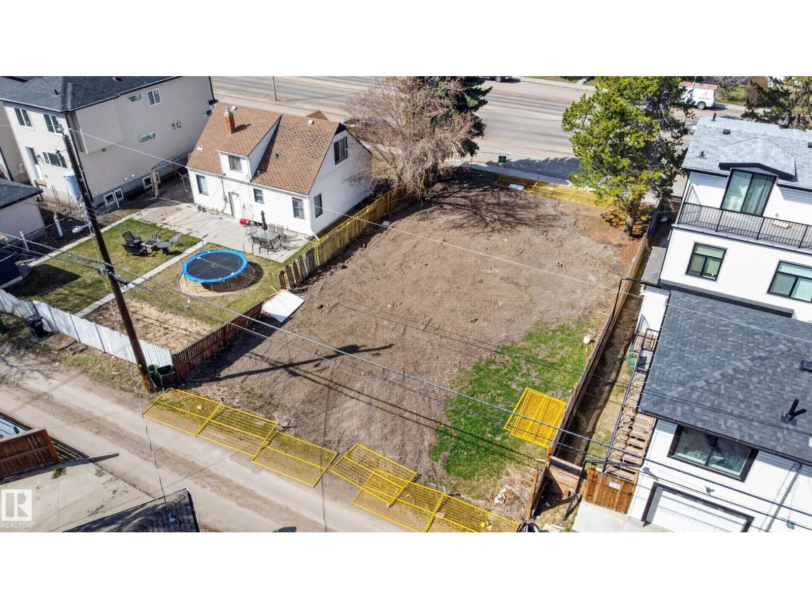10655 61 AV NW, Edmonton