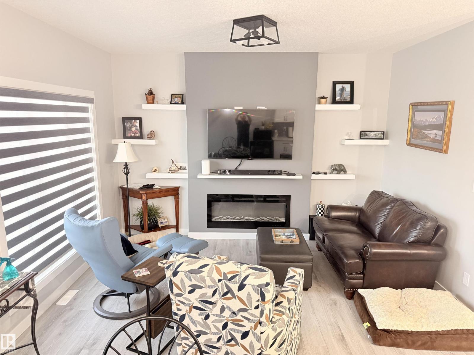 525 KLEINS CO, Leduc