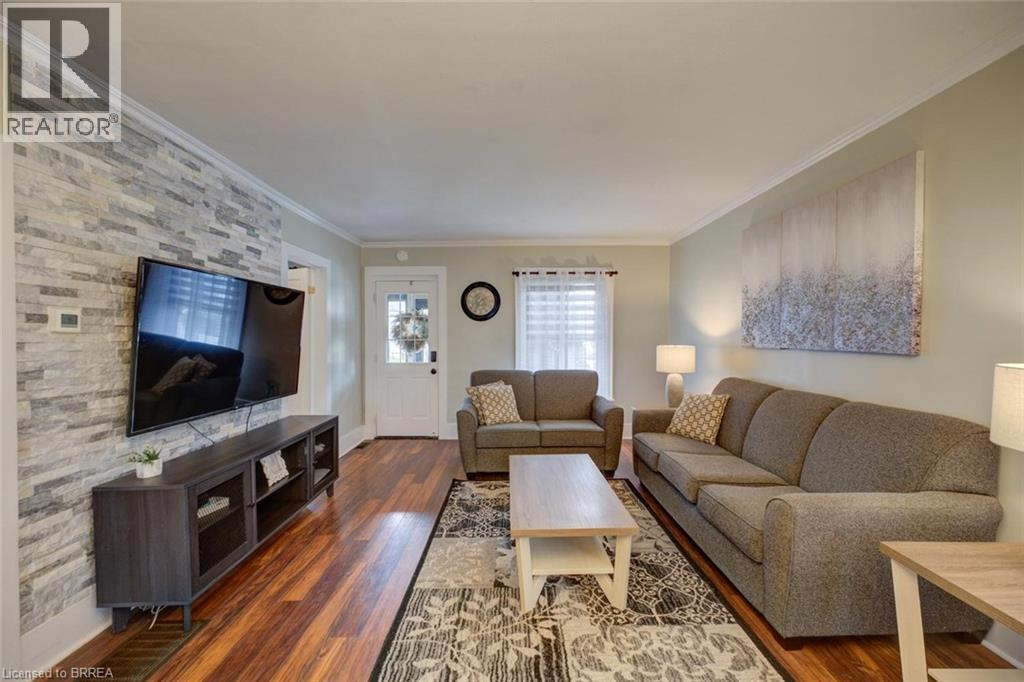27 EDWIN Street, Brantford, Ontario, N3T4B8 — Photo 2