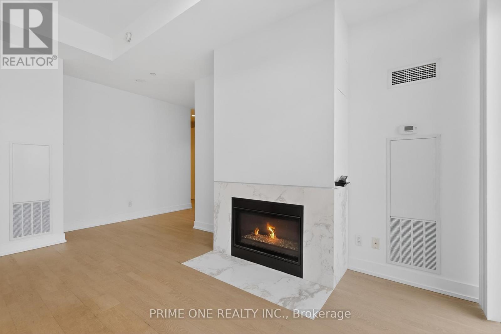 #6113 7 GRENVILLE STREET - 9