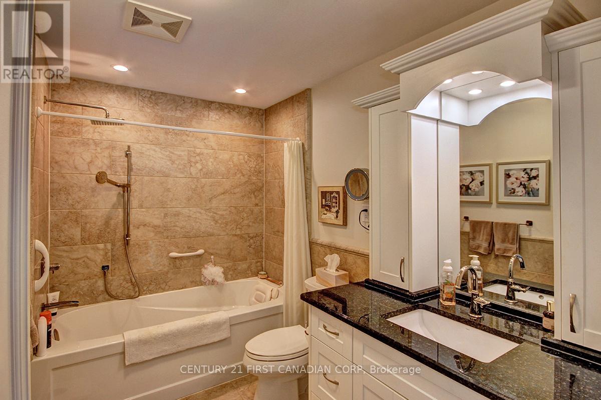 811 CLEARVIEW CRESCENT - 18