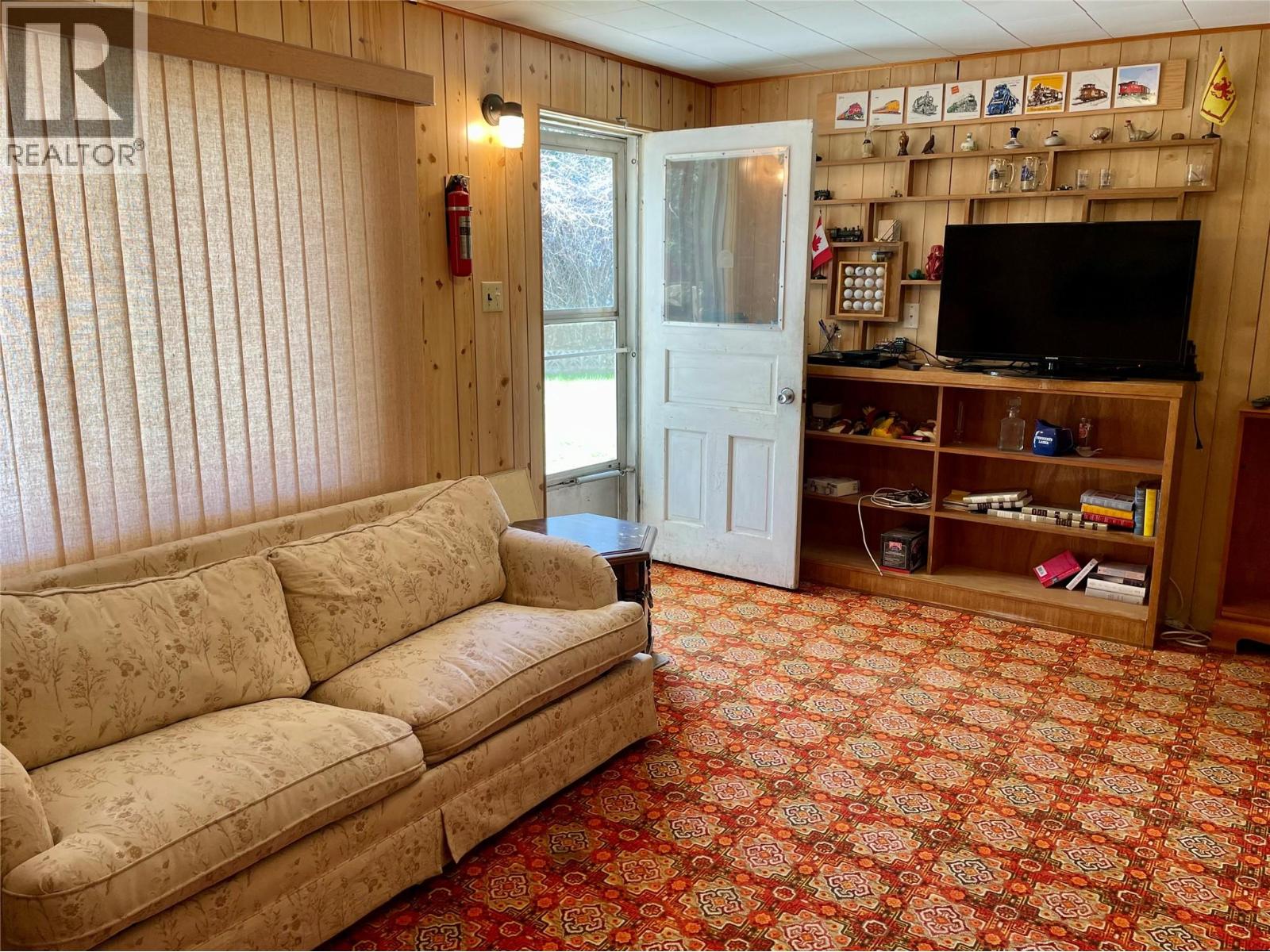 1524 Burger Road, Christina Lake