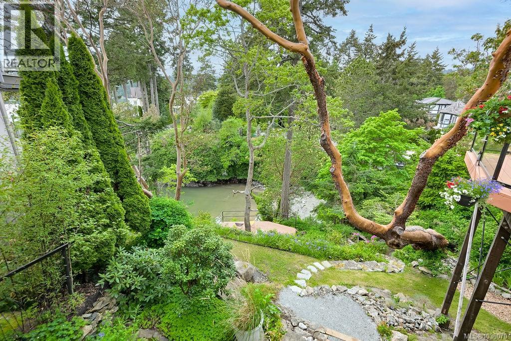  317 Bessborough Close, View Royal