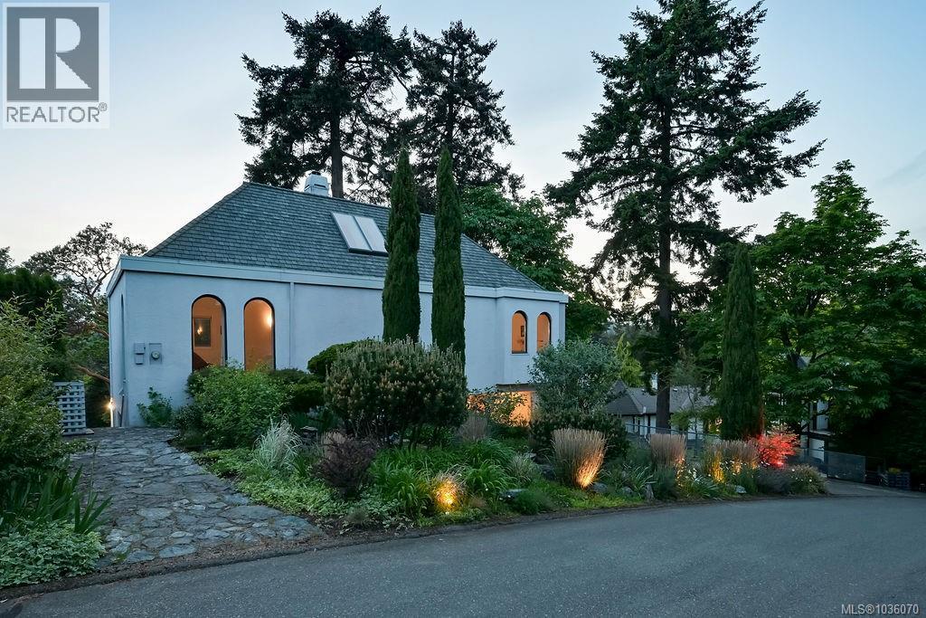  317 Bessborough Close, View Royal