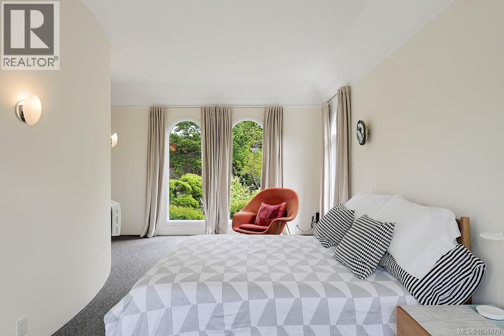  317 Bessborough Close, View Royal
