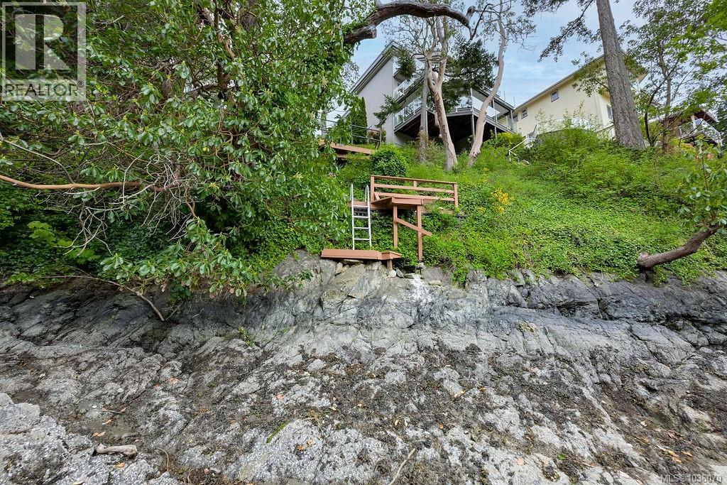  317 Bessborough Close, View Royal