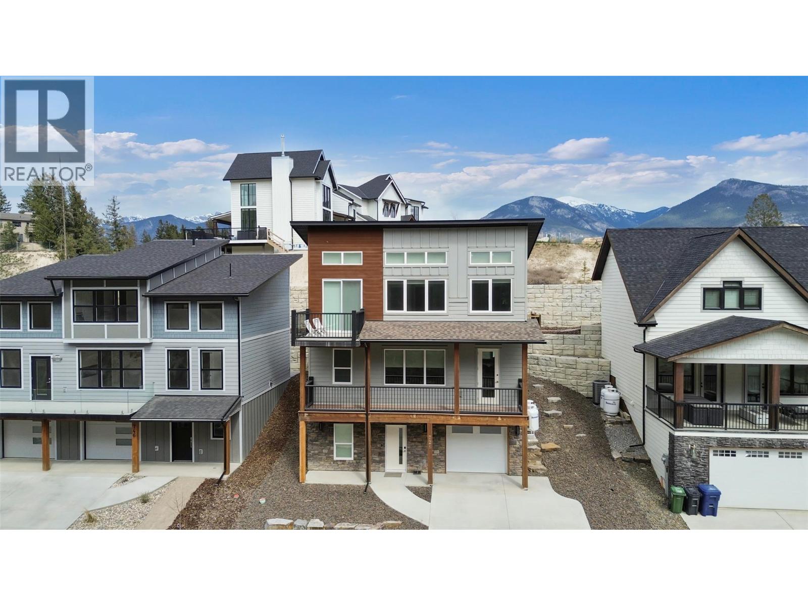 726 TAYNTON Drive - 65