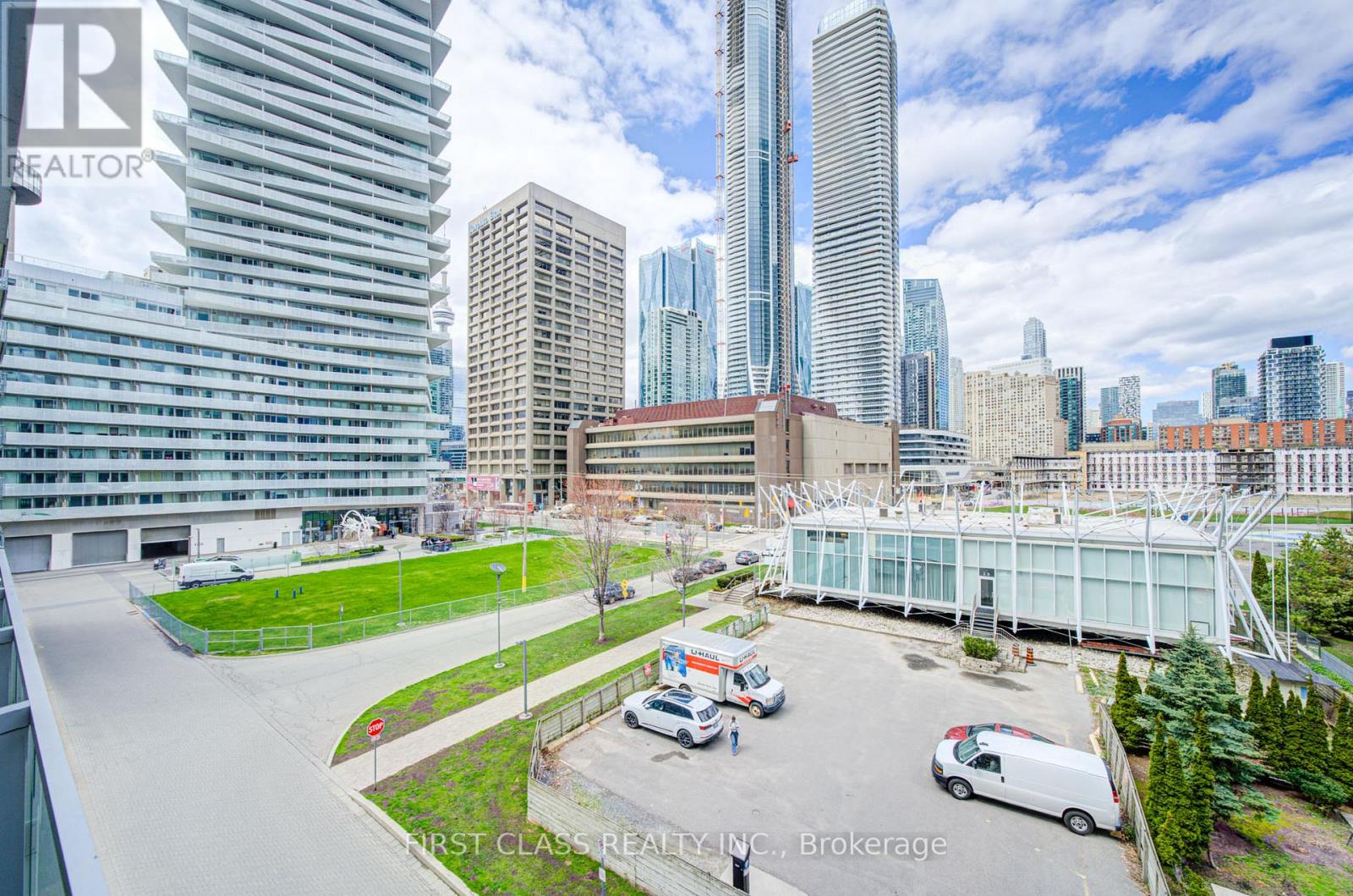 #402 39 QUEENS QUAY E - 33