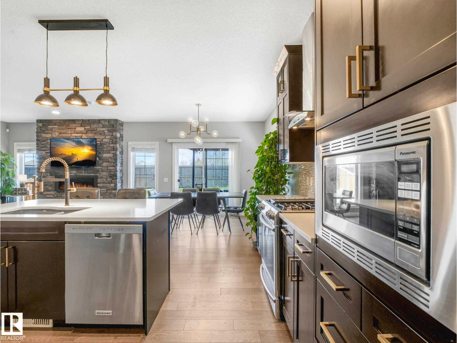 8427 216 ST NW, Edmonton