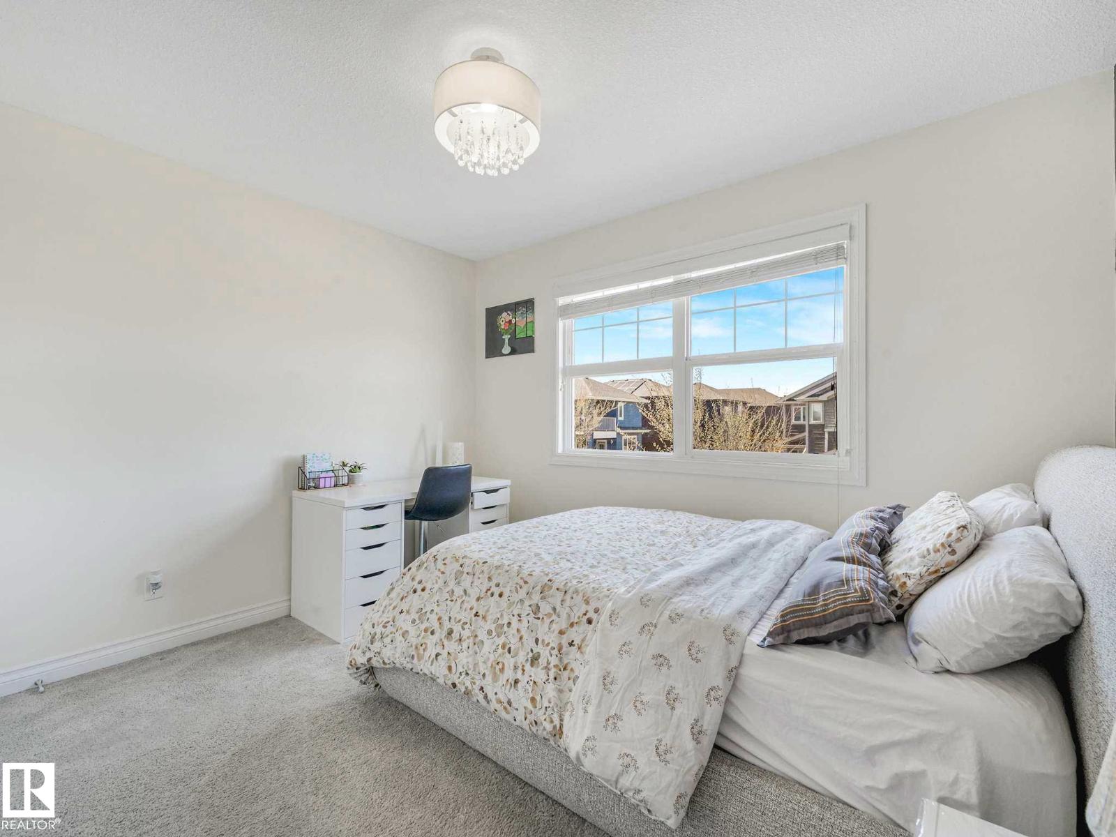 8427 216 ST NW, Edmonton