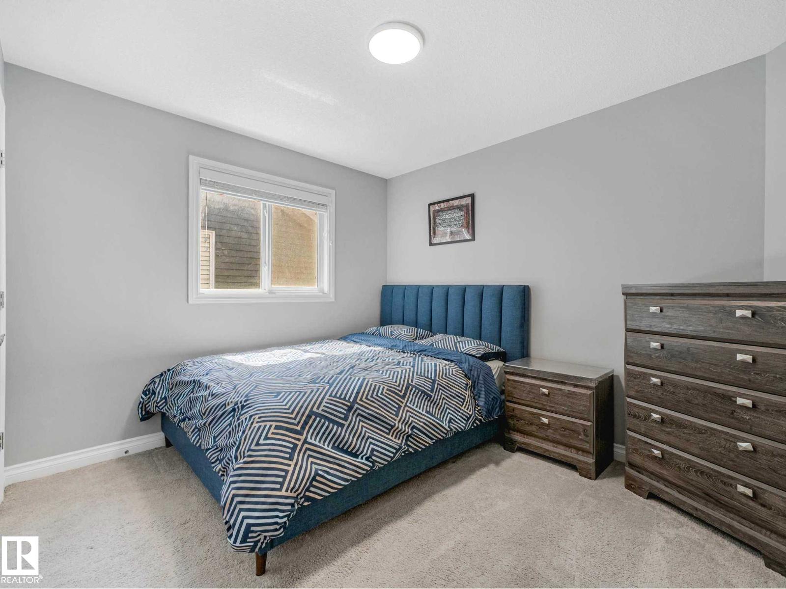 8427 216 ST NW, Edmonton