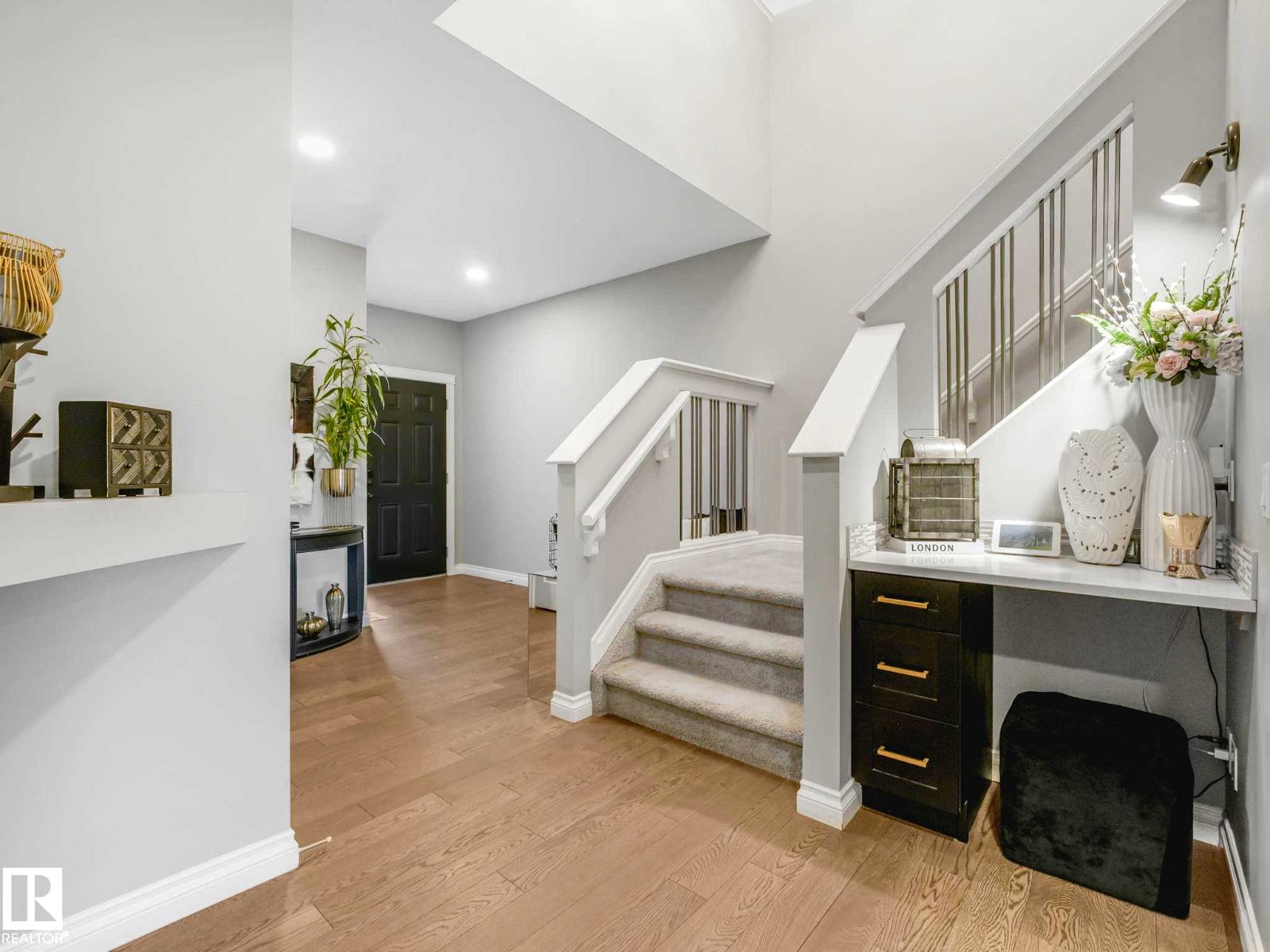 8427 216 ST NW, Edmonton
