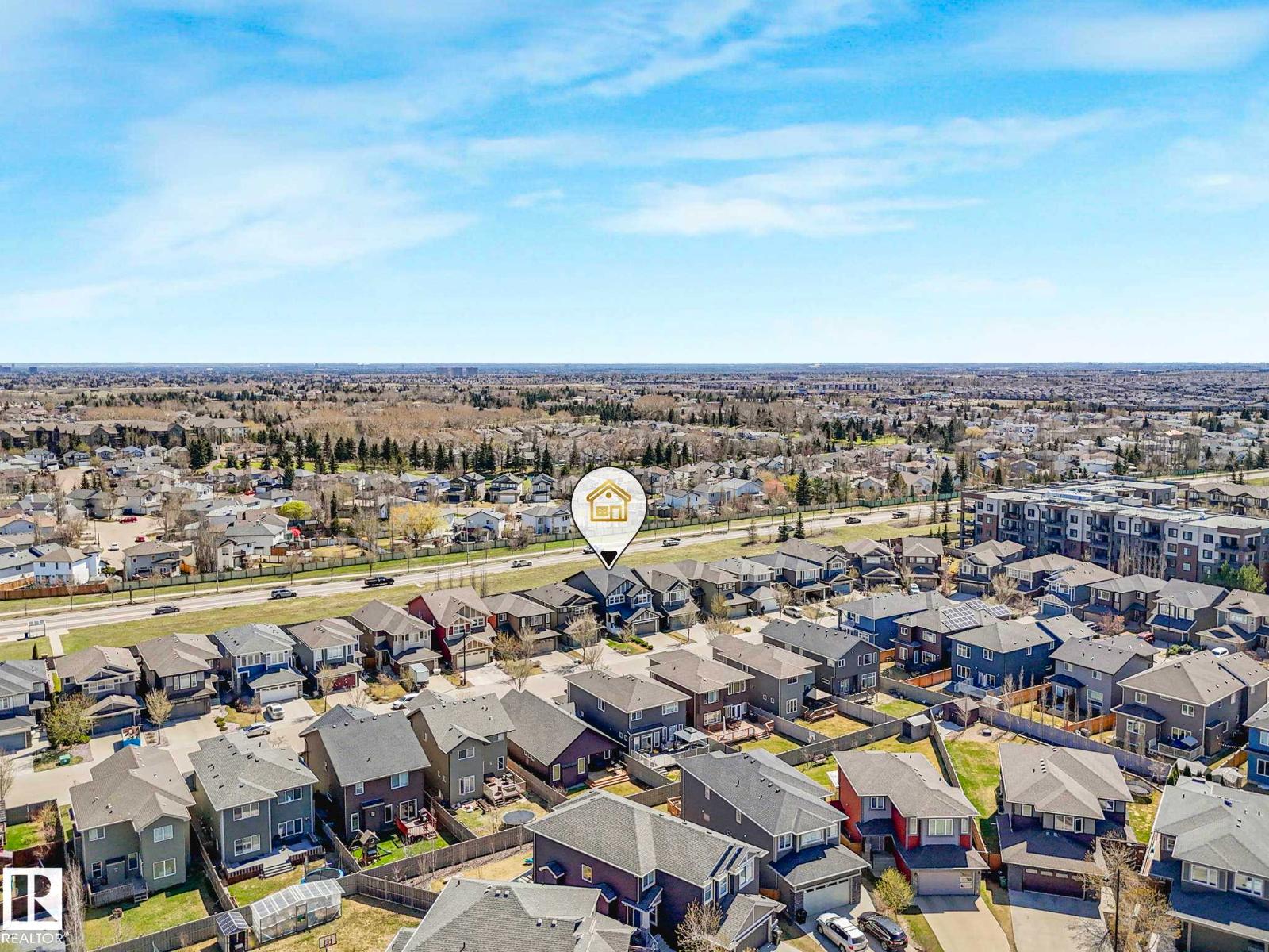 8427 216 ST NW, Edmonton