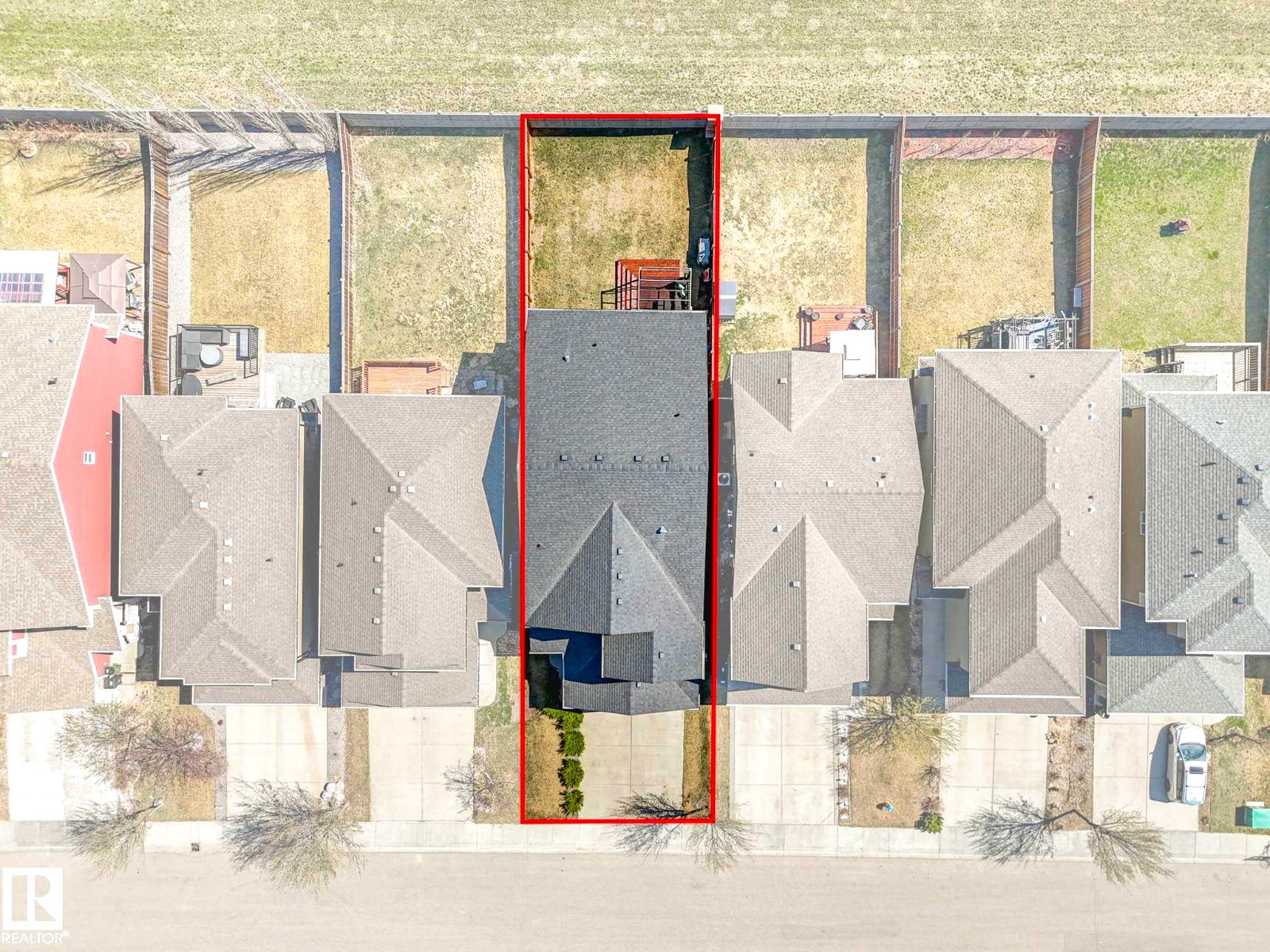 8427 216 ST NW, Edmonton