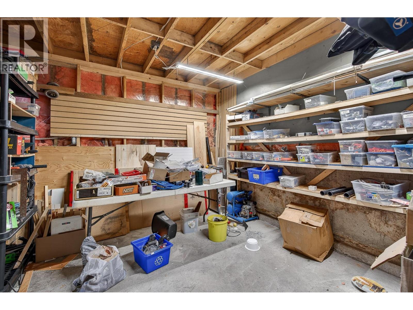 7909/7913 Hudson Road - 25