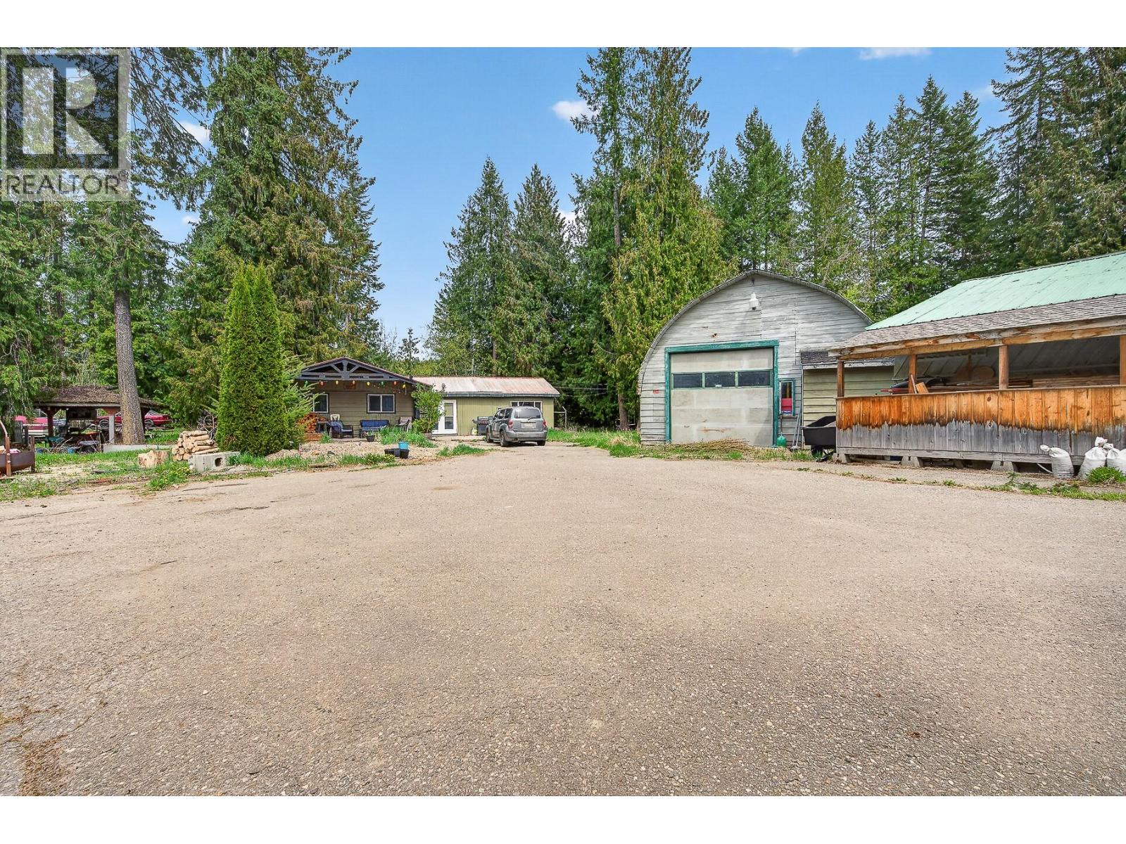 7909/7913 Hudson Road - 7