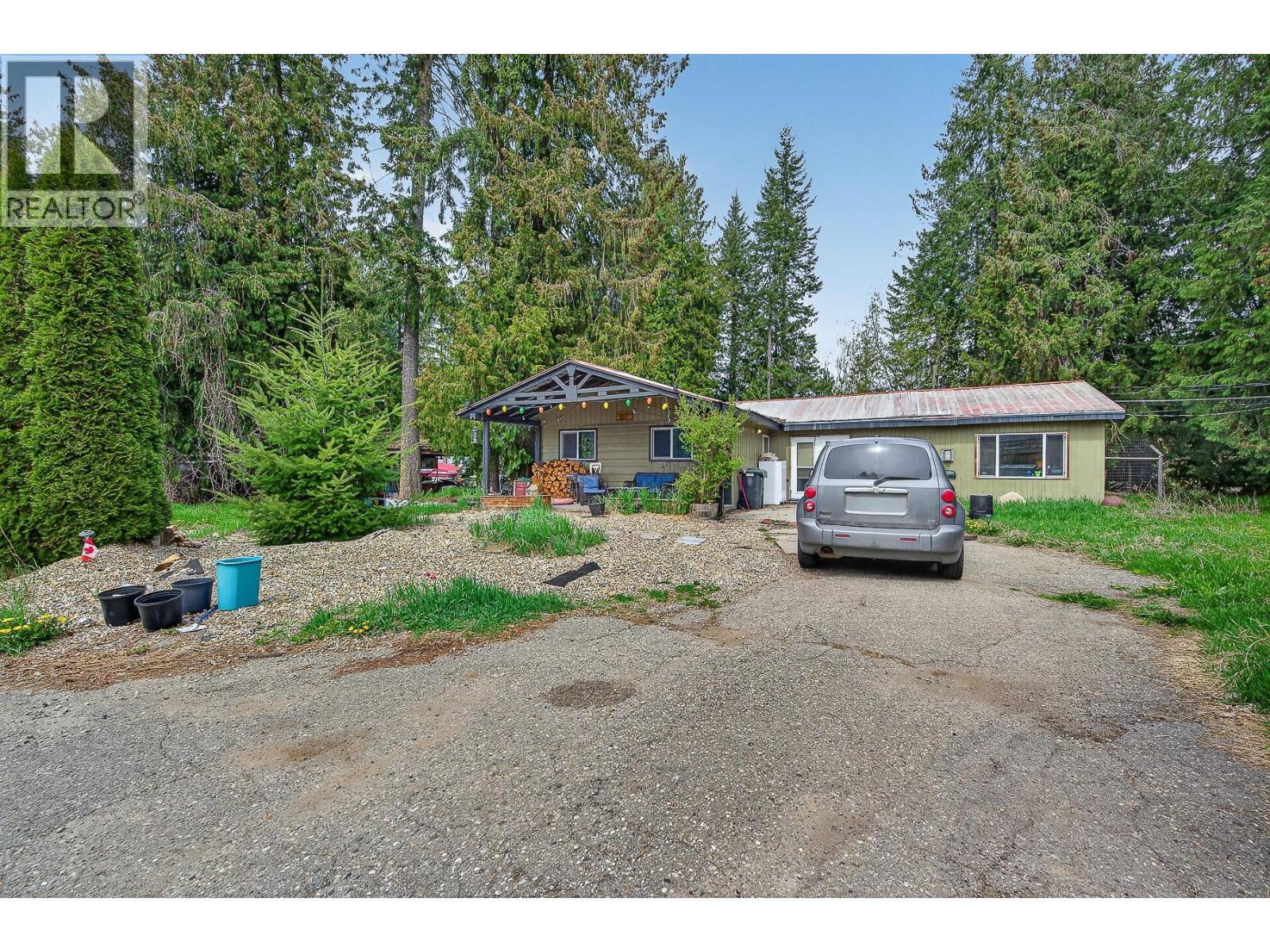 7909/7913 Hudson Road - 8