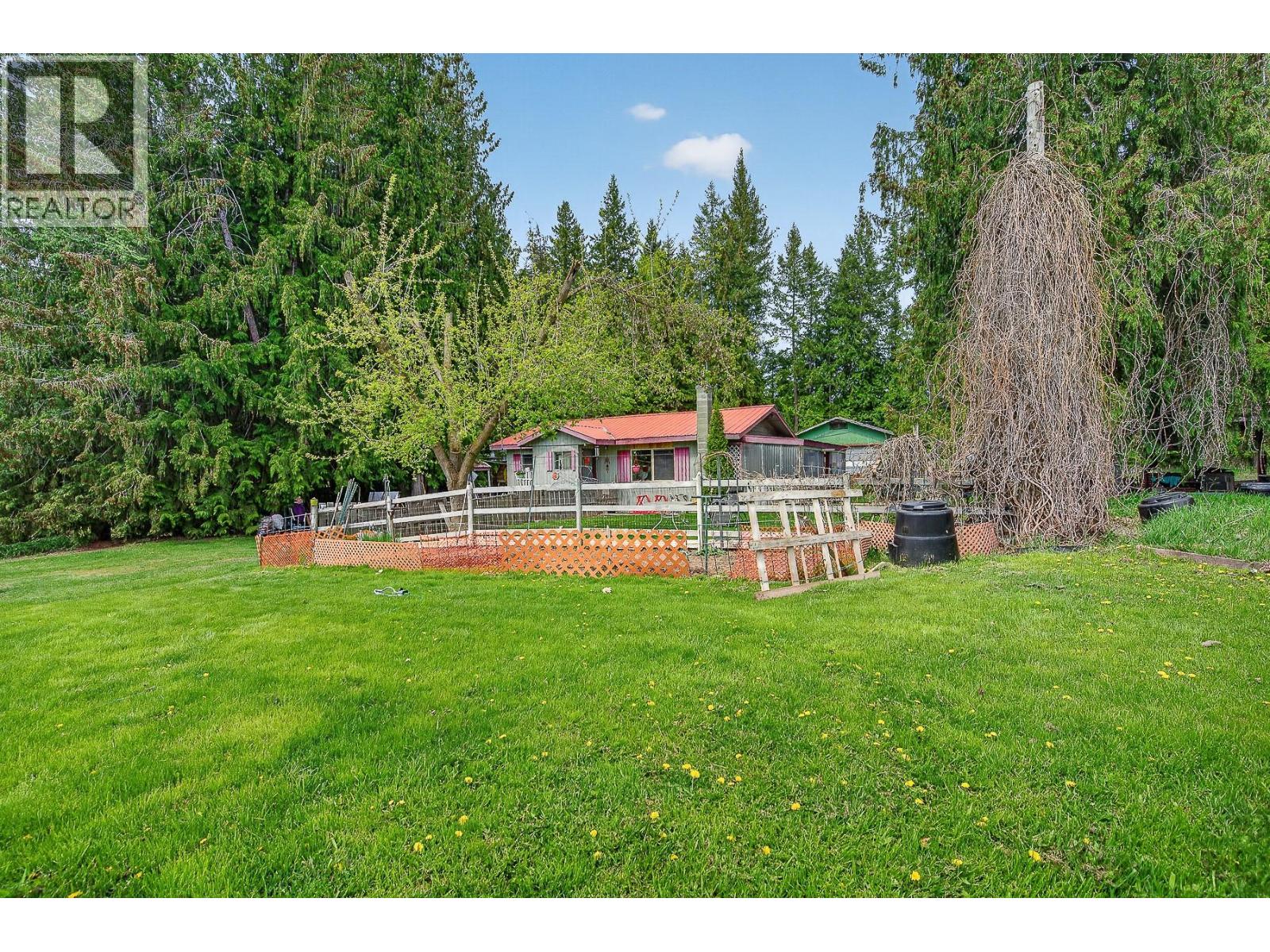 7909/7913 Hudson Road - 9