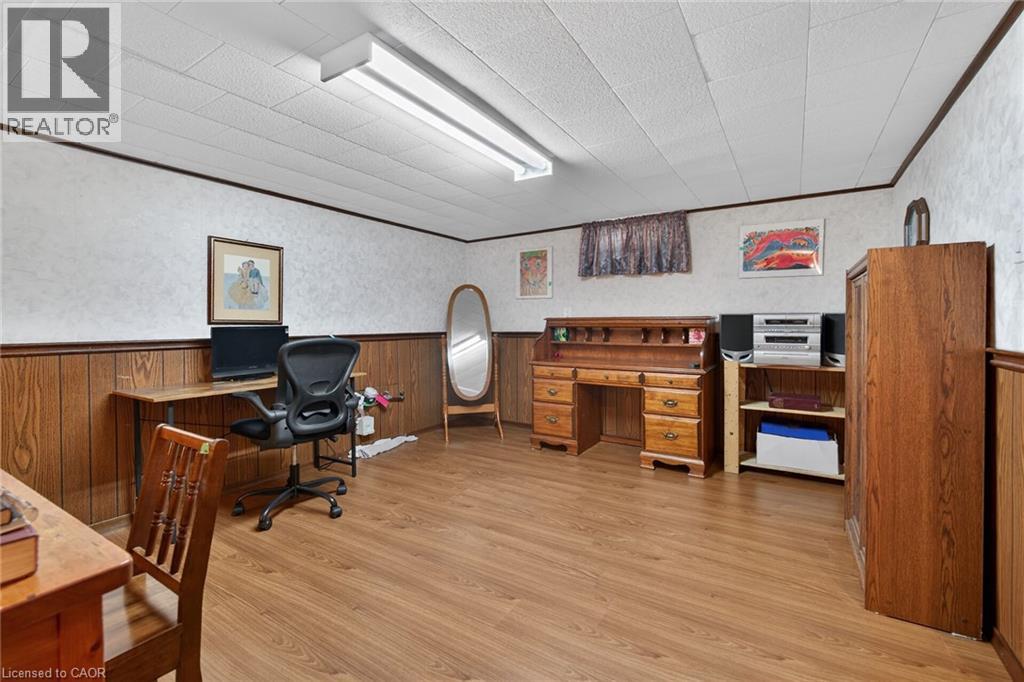 8 WOODROW Street N, St. Catharines, Ontario, L2P3K1 — Photo 27
