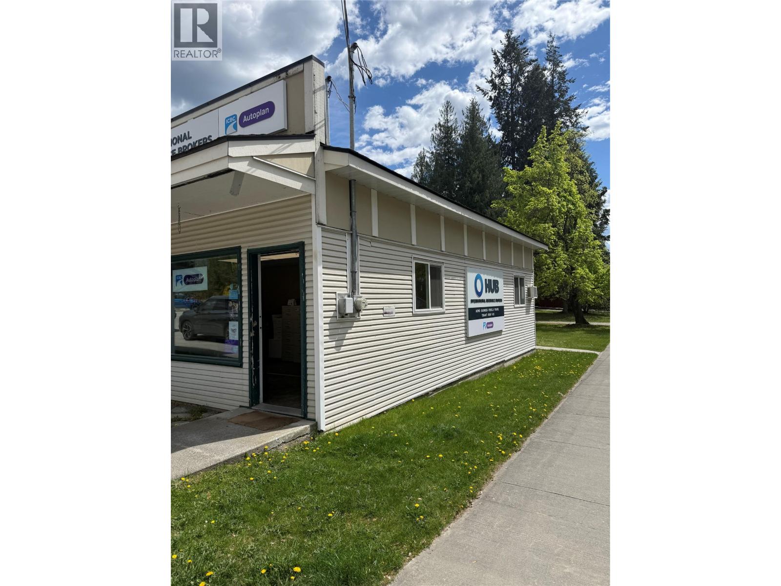 401 6th Avenue - photo 2