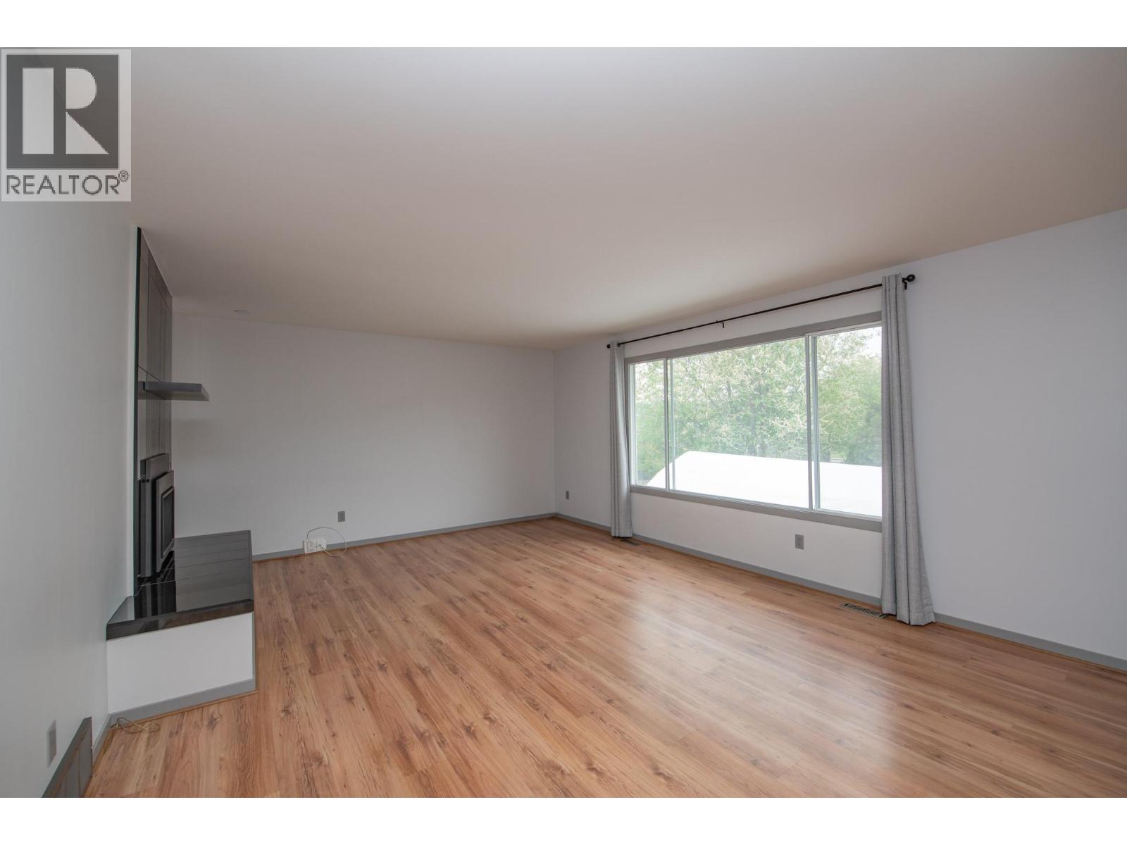 1800 42 Street, Vernon