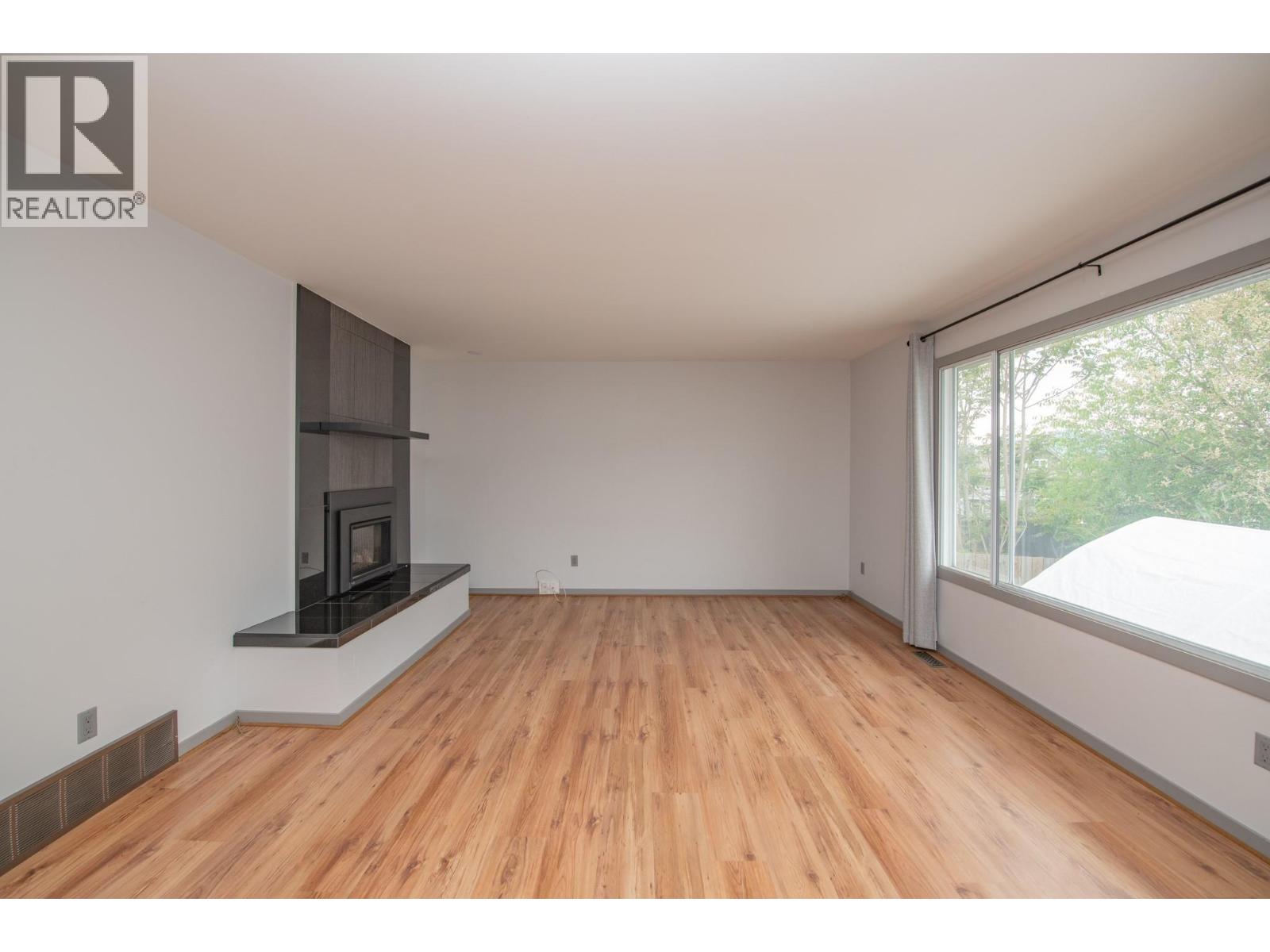 1800 42 Street, Vernon