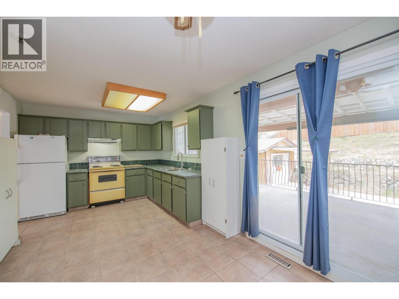 1800 42 Street, Vernon