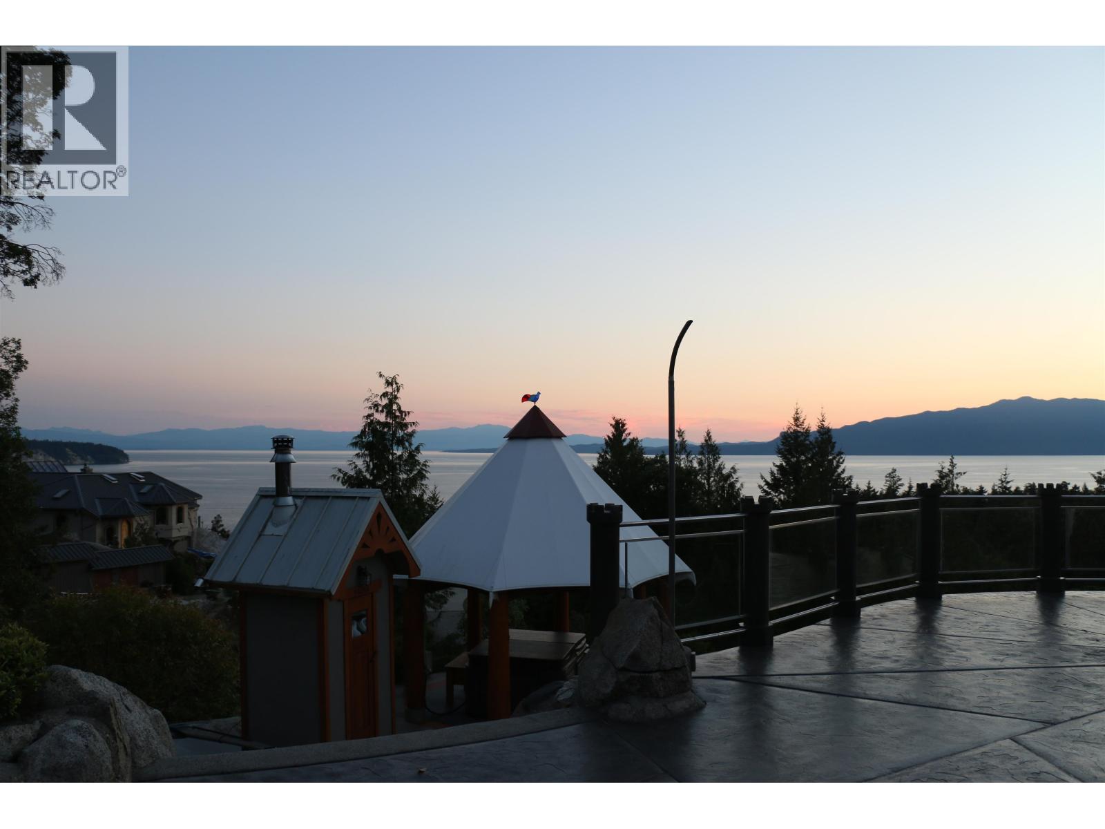 10664 WOOD BAY HEIGHTS ROAD, Halfmoon Bay