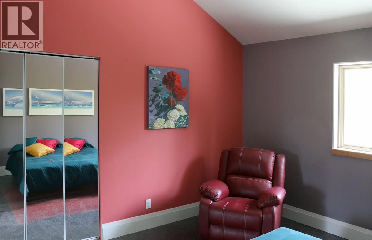 10664 WOOD BAY HEIGHTS ROAD, Halfmoon Bay