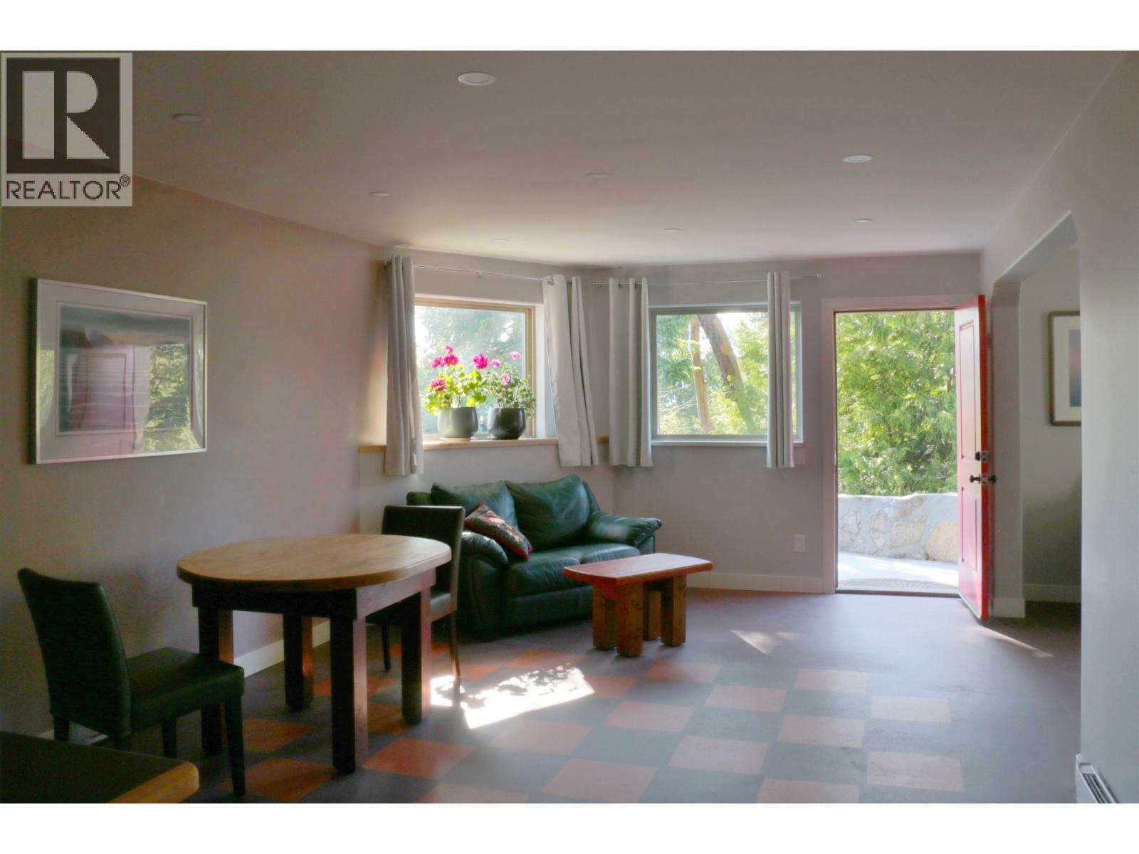 10664 WOOD BAY HEIGHTS ROAD, Halfmoon Bay