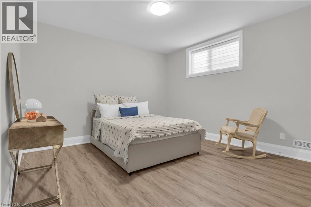 908 FALL HARVEST Court, Kitchener, Ontario, N2P0G6 — Photo 38