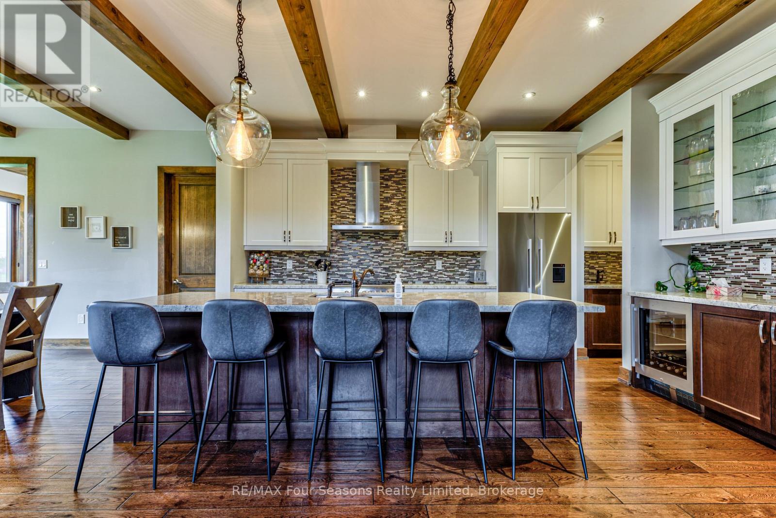 9 WINDROSE VALLEY BOULEVARD - 13
