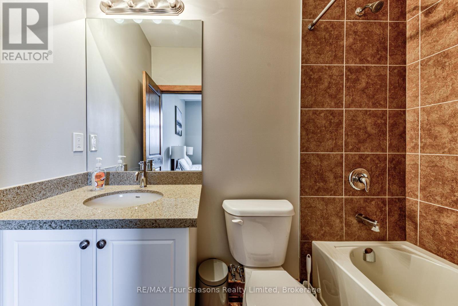 9 WINDROSE VALLEY BOULEVARD - 23