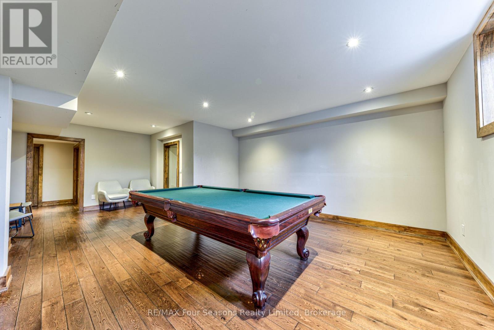9 WINDROSE VALLEY BOULEVARD - 34