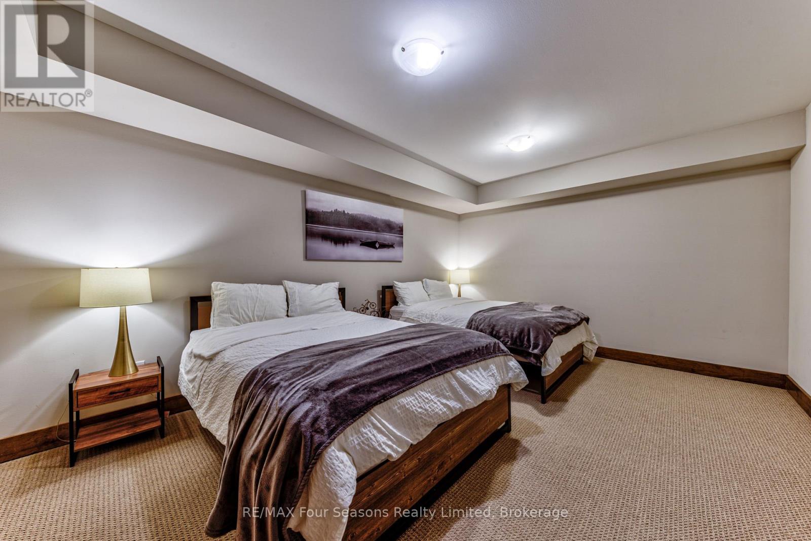 9 WINDROSE VALLEY BOULEVARD - 36
