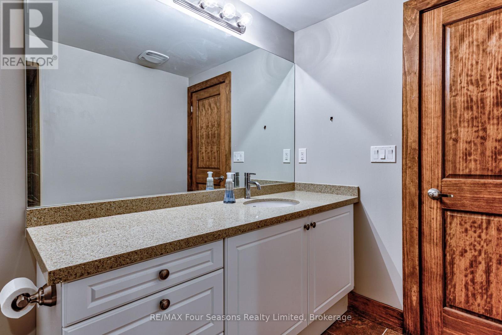9 WINDROSE VALLEY BOULEVARD - 38
