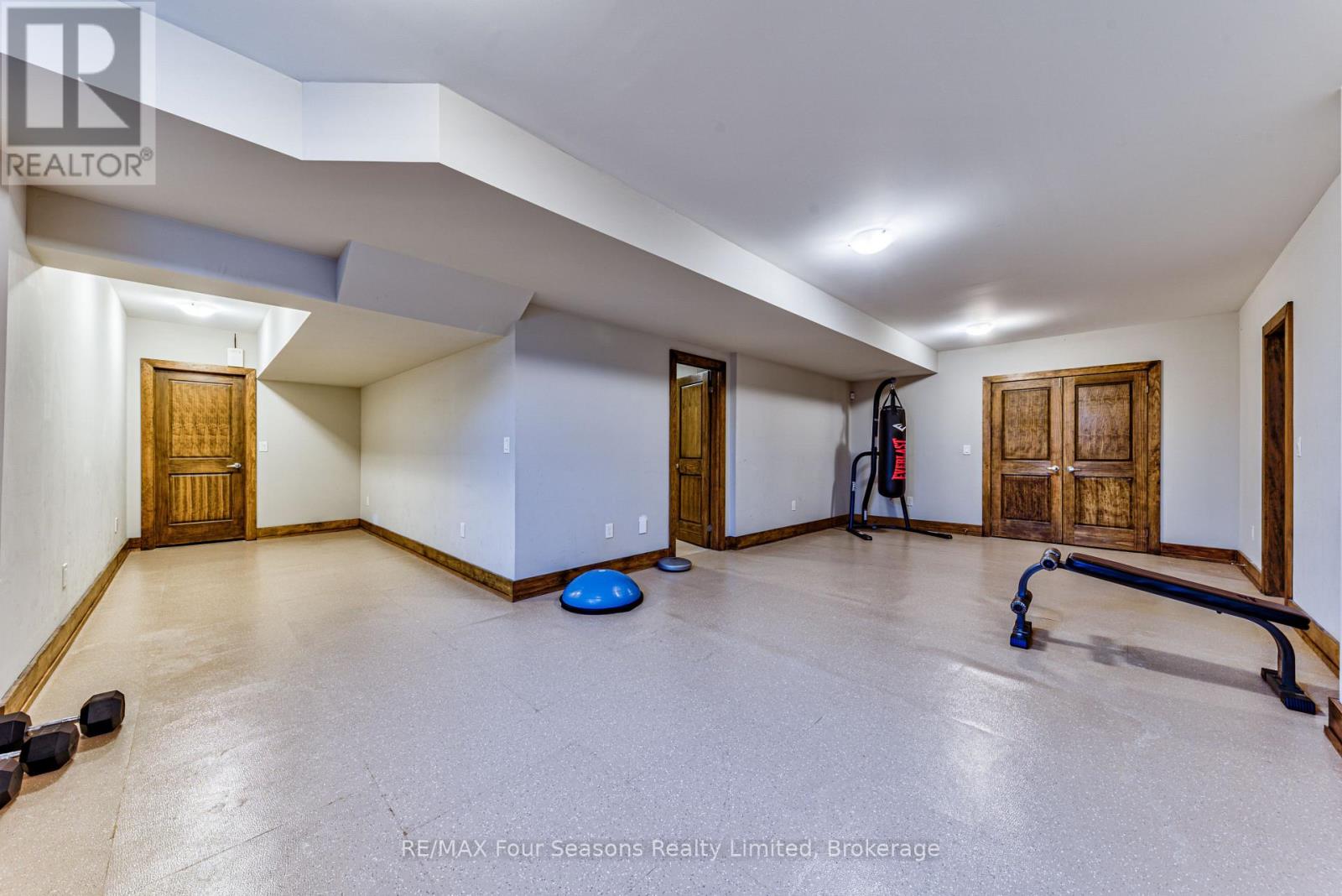 9 WINDROSE VALLEY BOULEVARD - 40