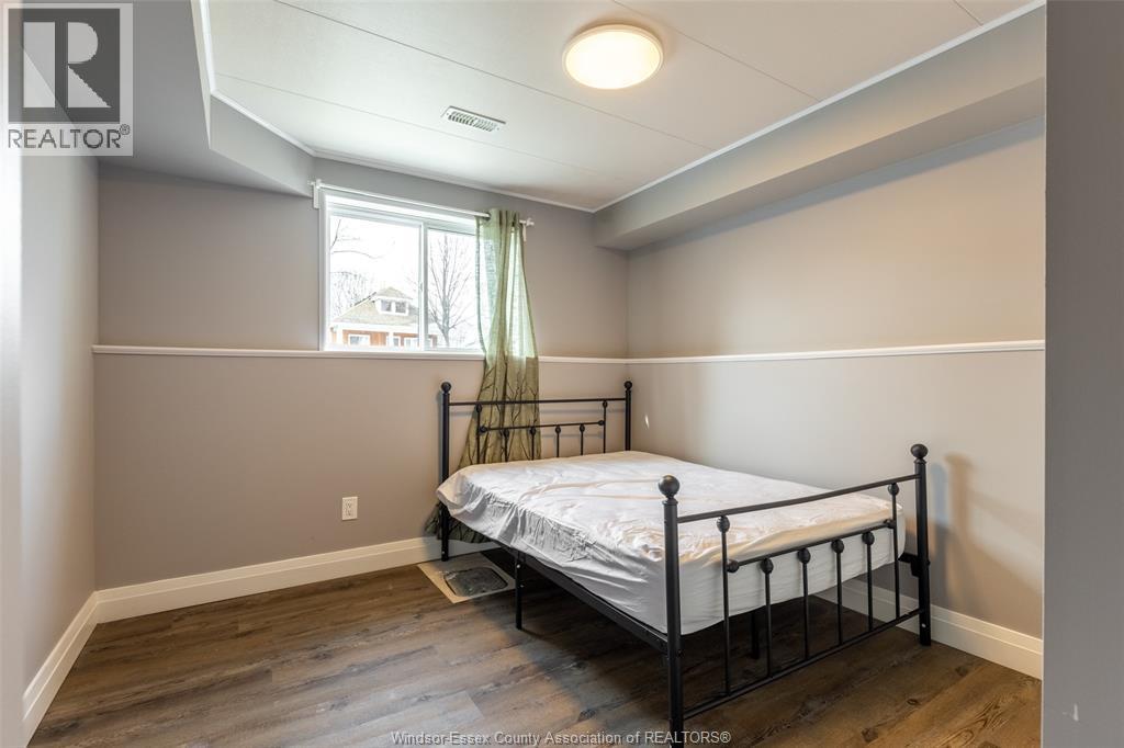 1044 Lena AVENUE Unit# Lower, Windsor, Ontario, N9C3K4 — Photo 11