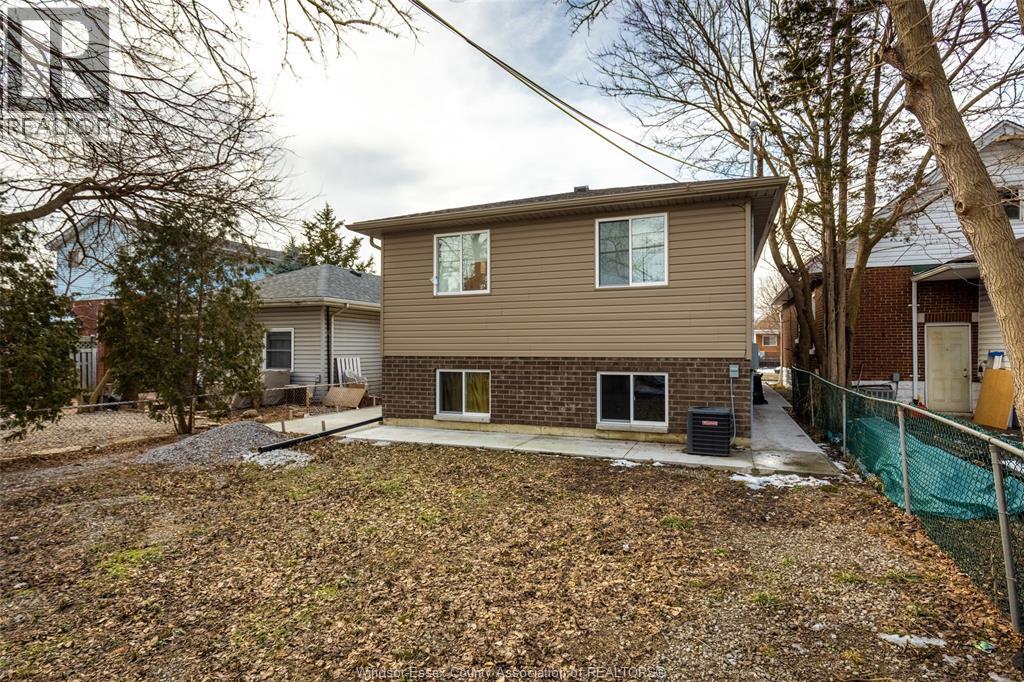 1044 Lena AVENUE Unit# Lower, Windsor, Ontario, N9C3K4 — Photo 15