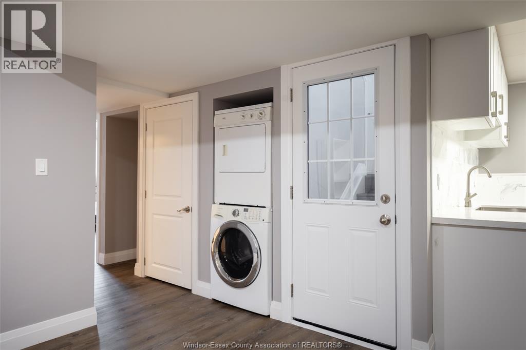 1044 Lena AVENUE Unit# Lower, Windsor, Ontario, N9C3K4 — Photo 2