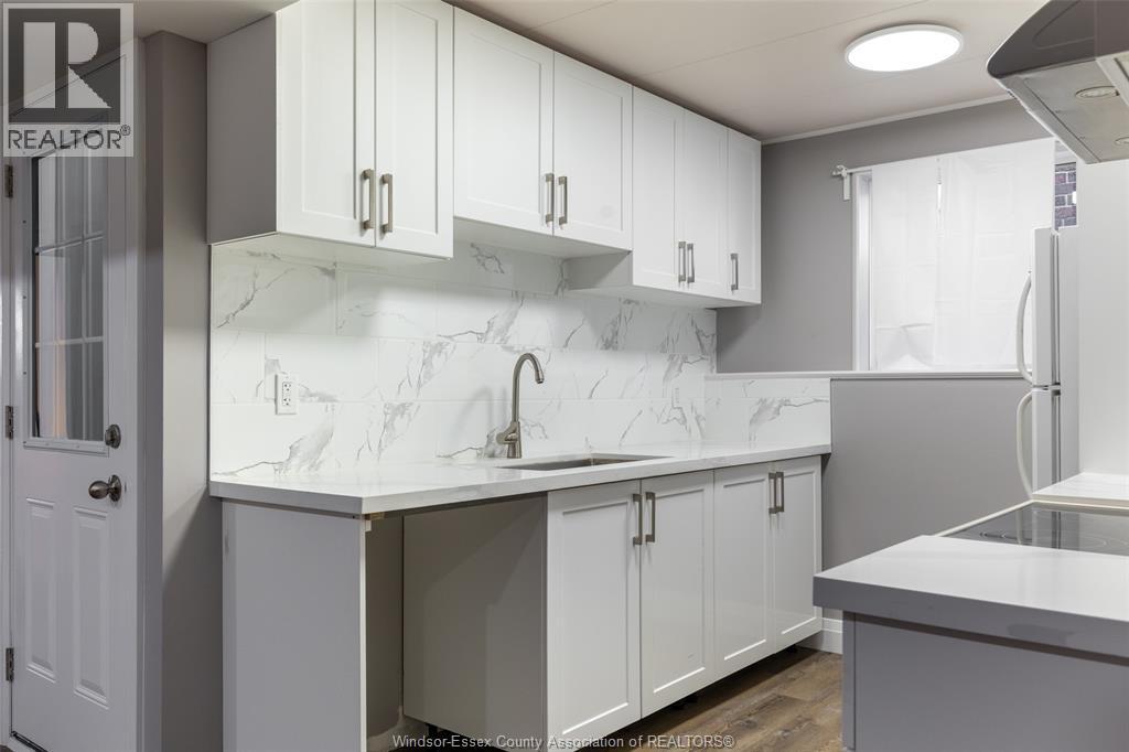1044 Lena AVENUE Unit# Lower, Windsor, Ontario, N9C3K4 — Photo 3