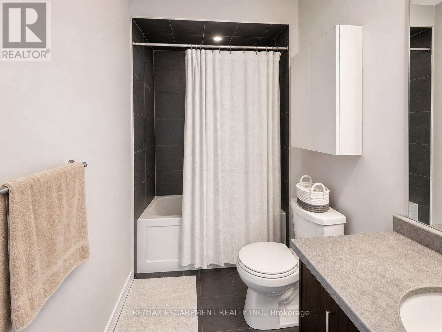 16 STAUFFER ROAD - 17