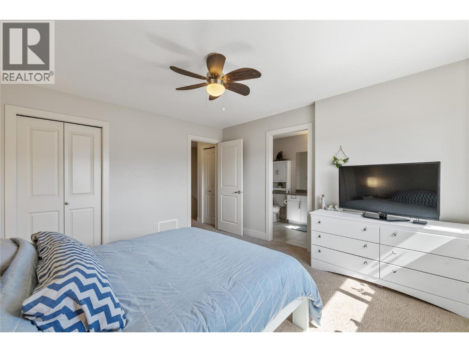 #4 335 Gerstmar Road - 18