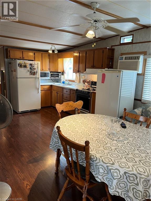 2073 FRIENDLY Boulevard, Belwood, Ontario, N1M2W5 — Photo 7