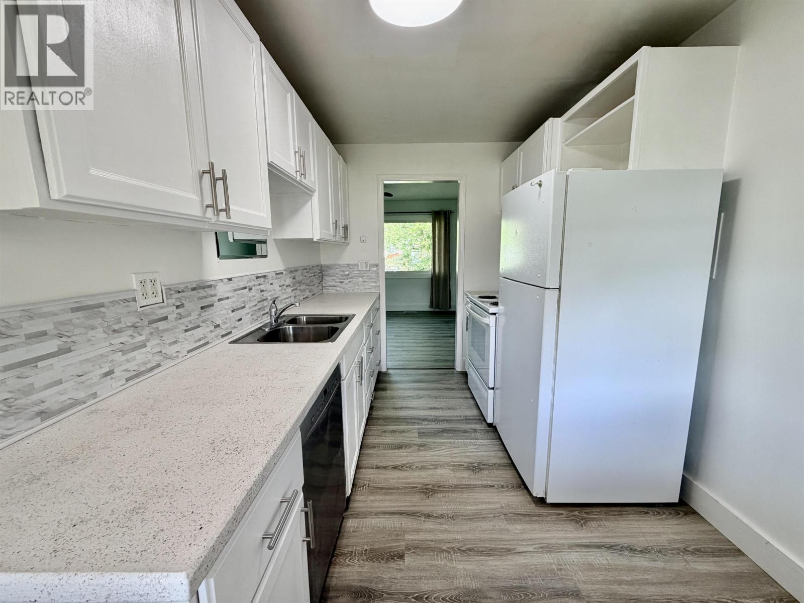 18 GANDER Crescent - main photo
