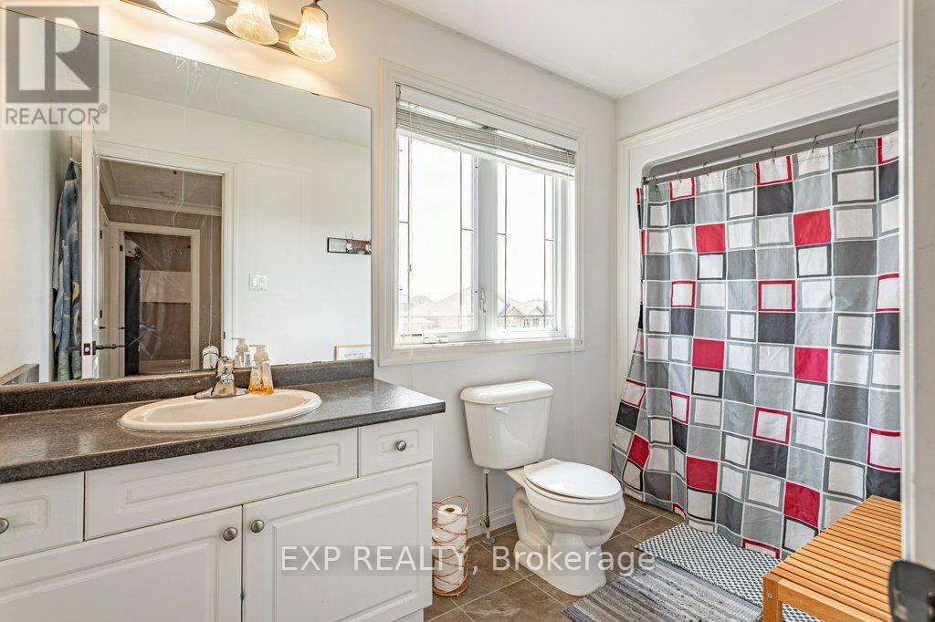 8 OLIVER CRESCENT - 15