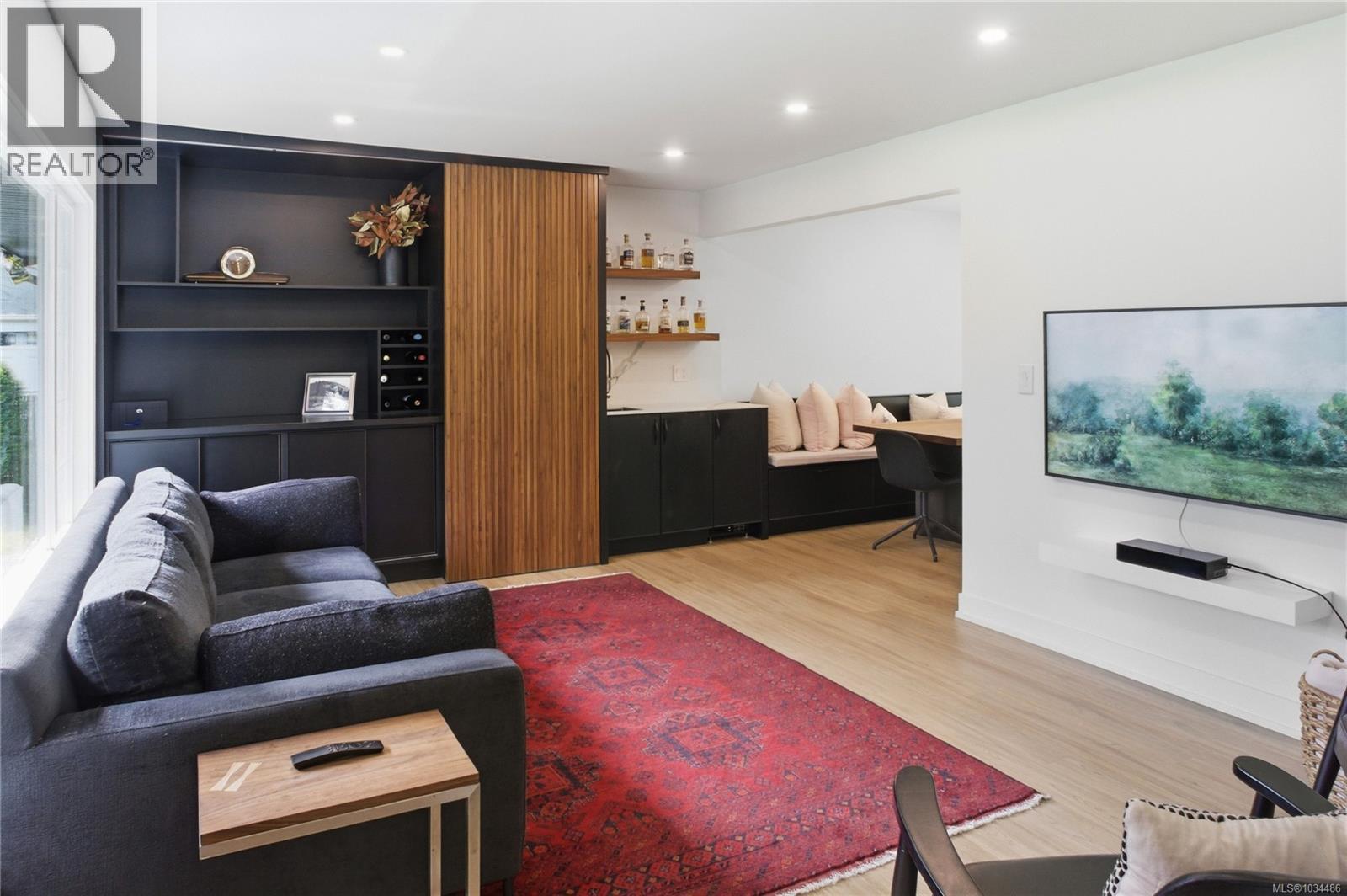 560 Kay St - 12