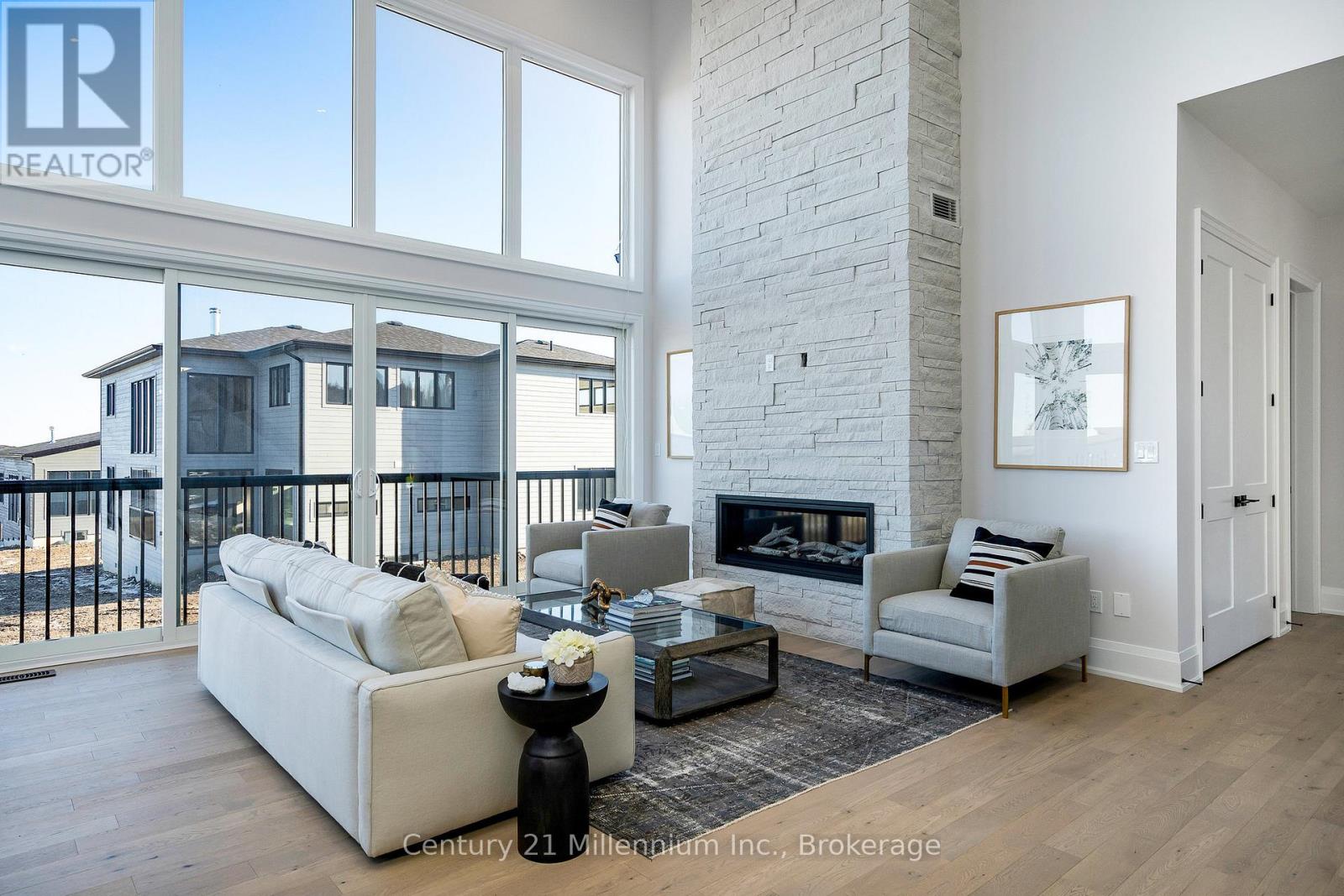 116 SLADDEN COURT - 8