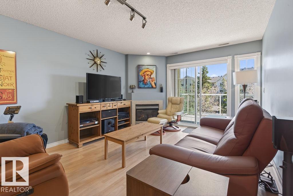 #305 12110 106 AV NW, Edmonton