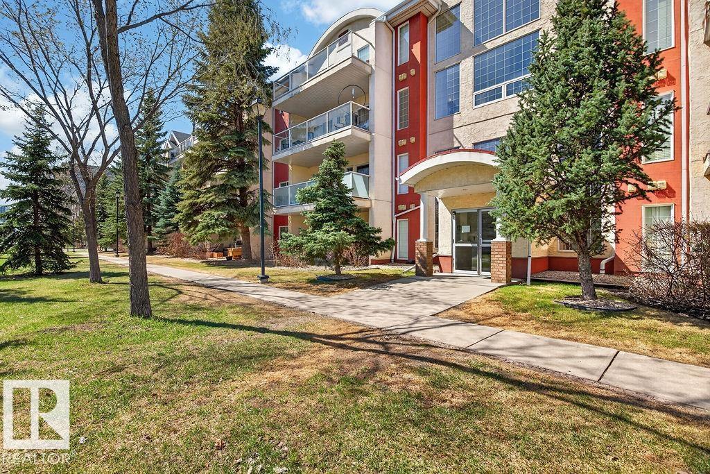 #305 12110 106 AV NW, Edmonton